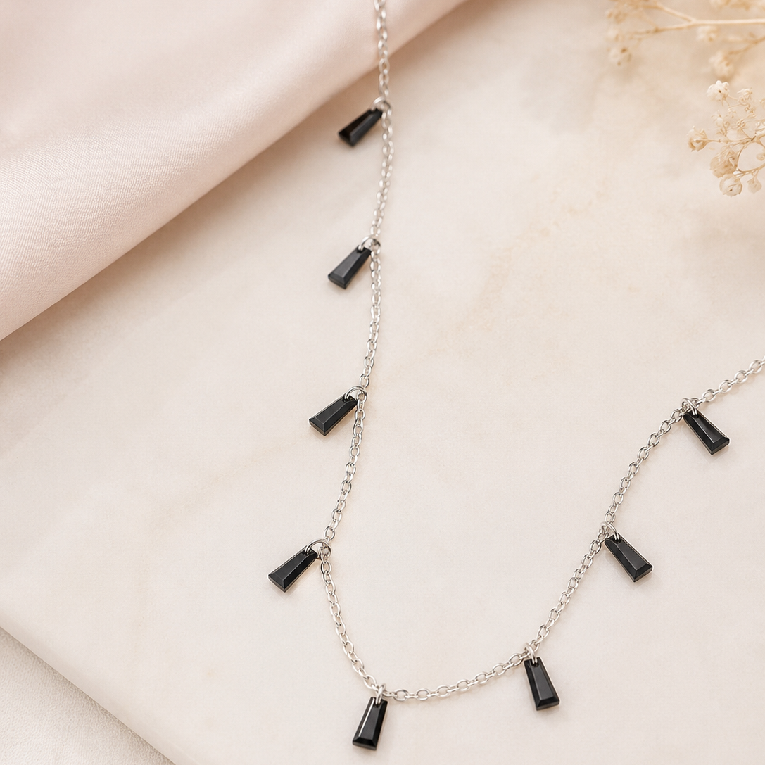 Black tapered baguette drops