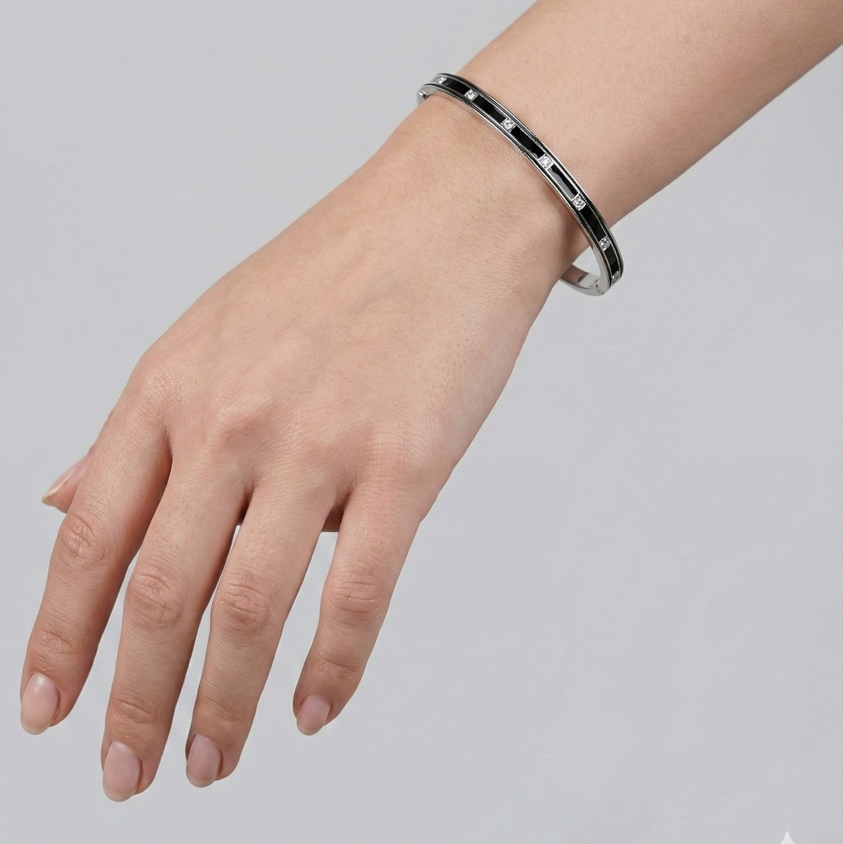 Midnight line bracelet