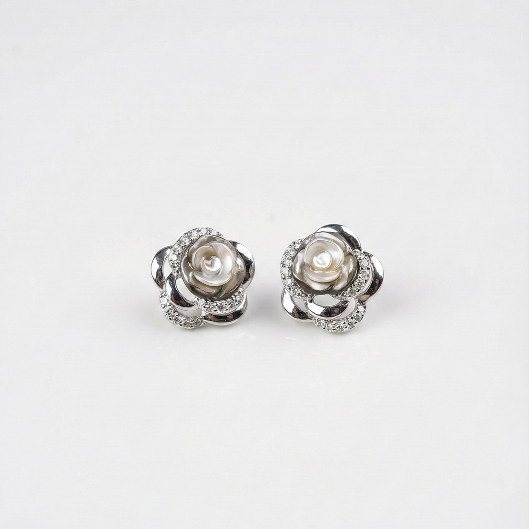 Mop Rose Halo Stud